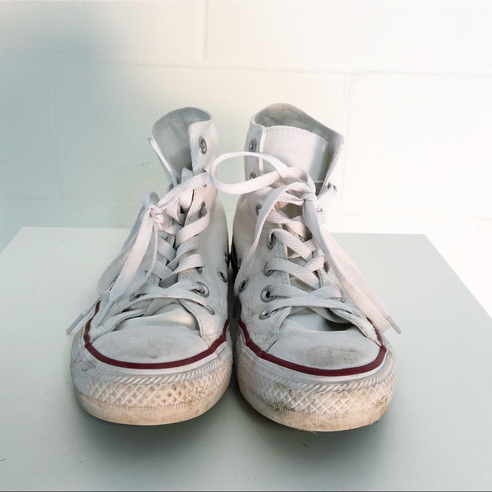Converse Chuck Taylor All Star Sneakers Size 6